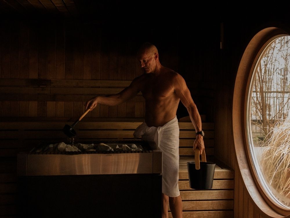 The Lucky Punch Saunagus