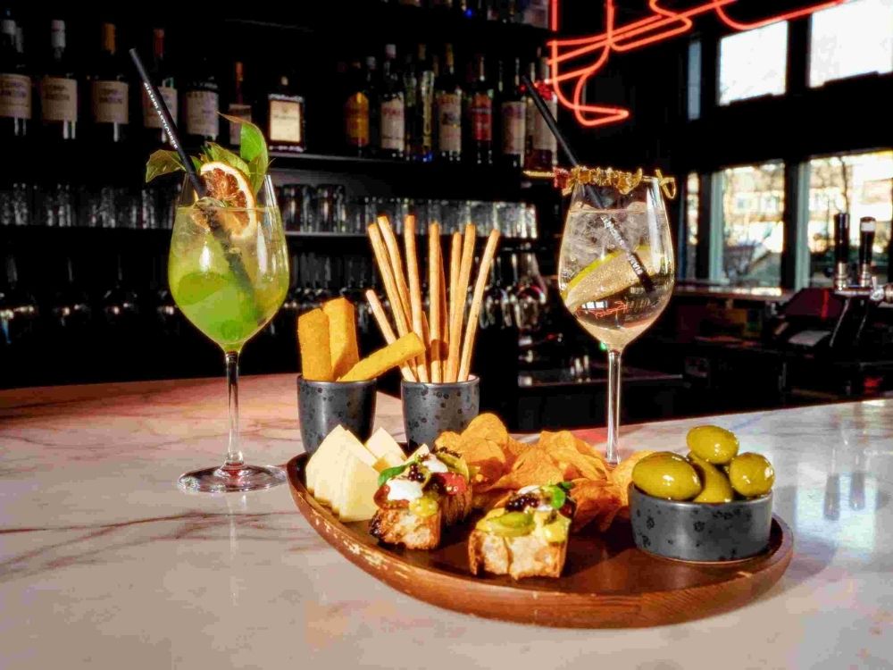 Quattro e Mezza – Afterwork Aperitivo